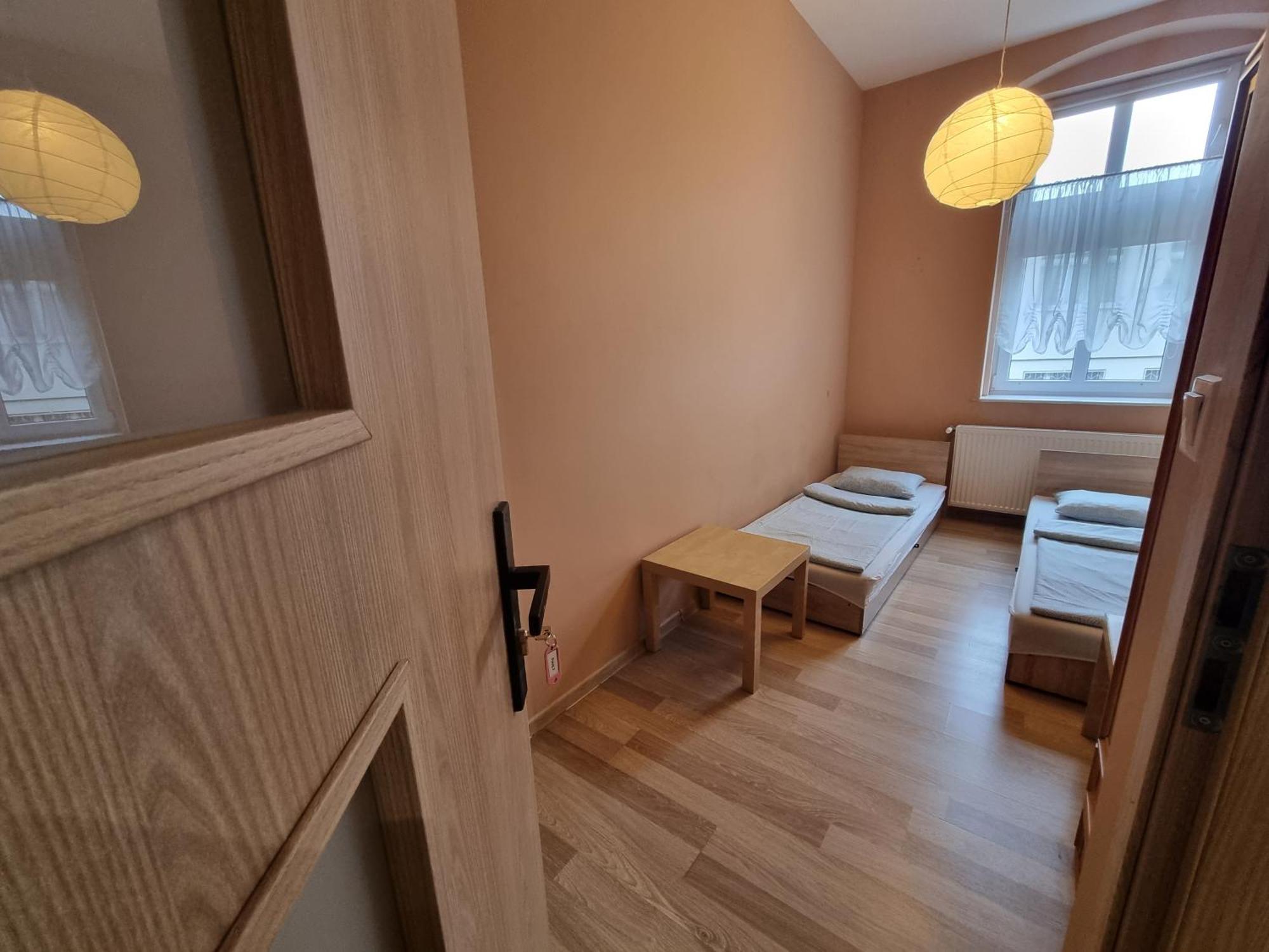 Tanie Spanie Przy Targach Poznanskich - Zameldowanie Bezobslugowe- Esterno foto